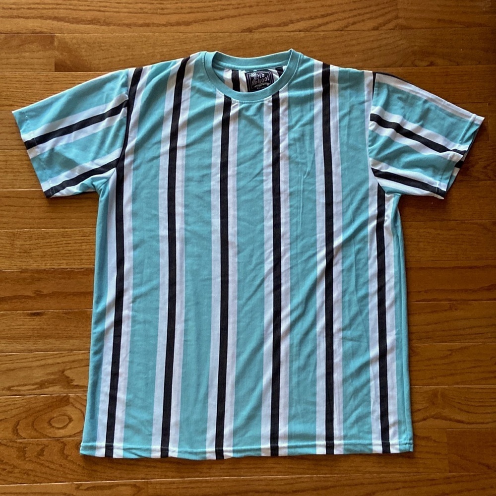 NWOT Old Skool vertical striped shirt size 3X